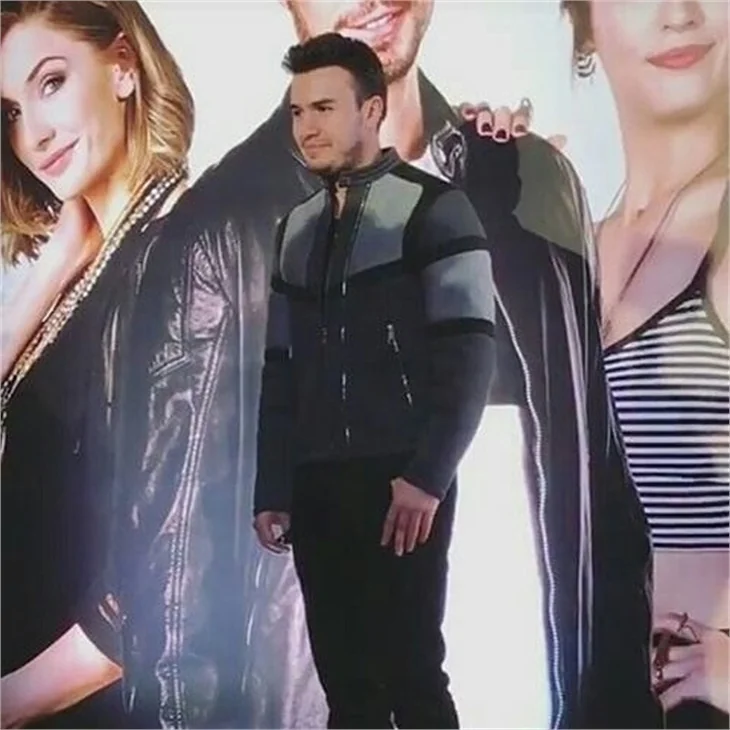 "Dönerse Senindir" filminin galasına ünlü akını