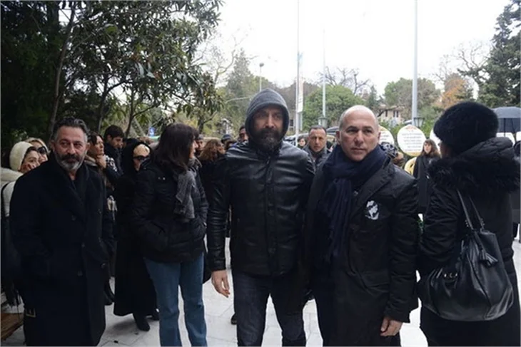 Ferzan Özpetek'i  yalnız bırakmadılar!