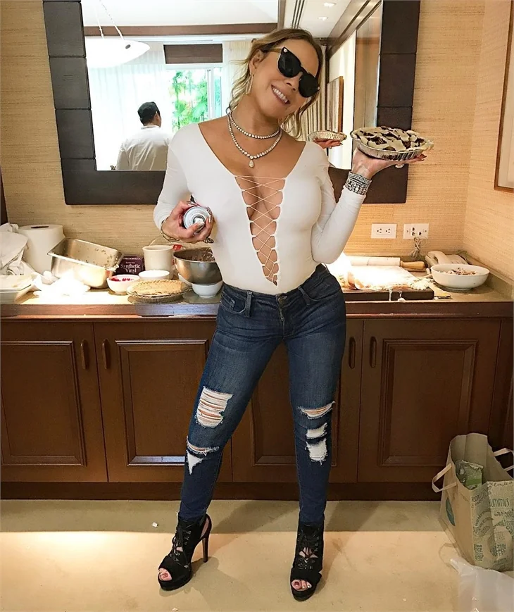 Mariah Carey'in Noel pozuna büyük ilgi