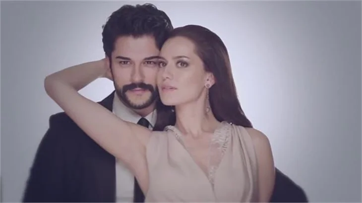 Burak Özçivit, Fahriye Evcen'e evlenme teklif etti
