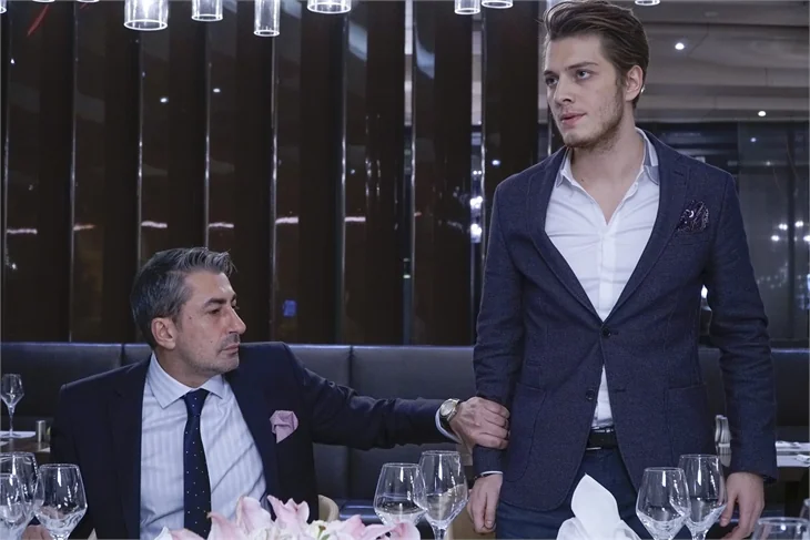 "Paramparça"da Dilara'dan kan donduran teklif!