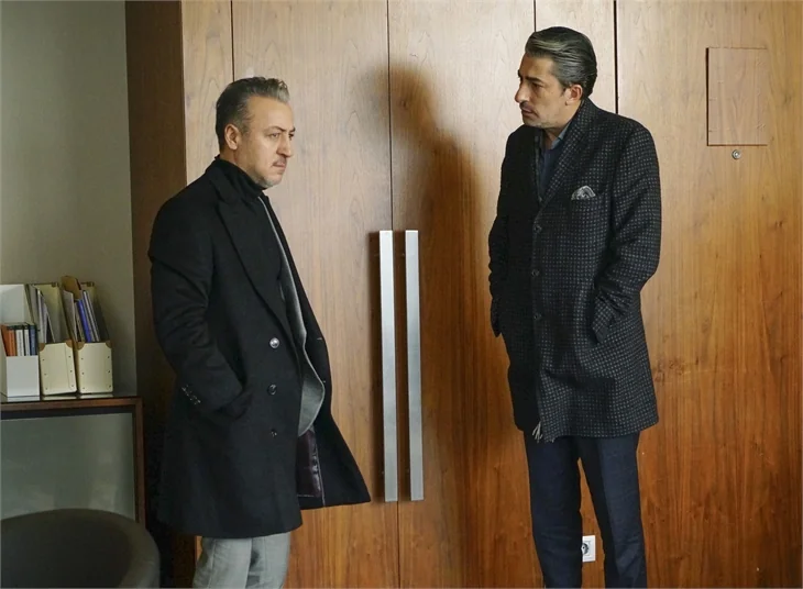 "Paramparça"da Dilara'dan kan donduran teklif!