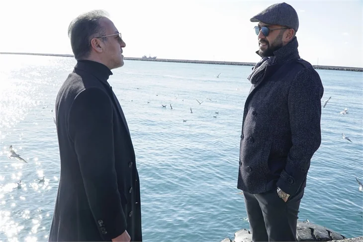 "Paramparça"da Dilara'dan kan donduran teklif!