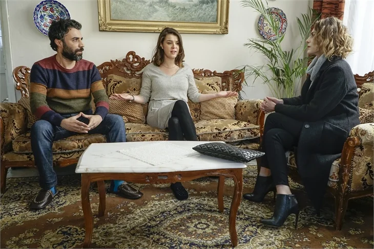 "Paramparça"da Dilara'dan kan donduran teklif!