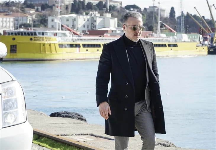 "Paramparça"da Dilara'dan kan donduran teklif!