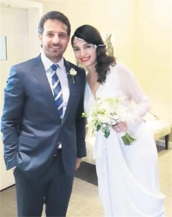 Başak Sayan'ın ikizlerinin cinsiyeti belli oldu