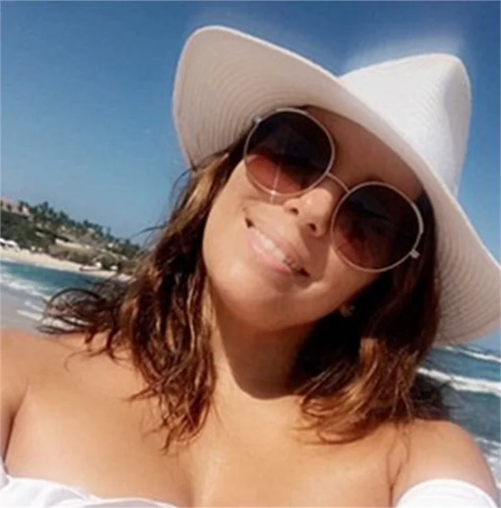 Eva Longoria'dan bikini şov