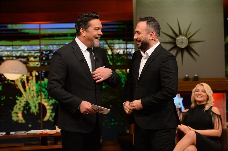 Beyaz Show'da evlenme teklifi!