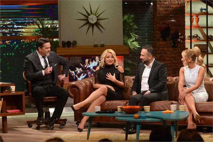 Beyaz Show'da evlenme teklifi!