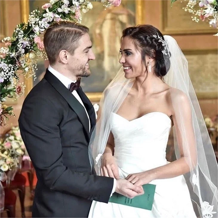 Caner Erkin ve Şükran Ovalı'nın düğün fotoğrafları