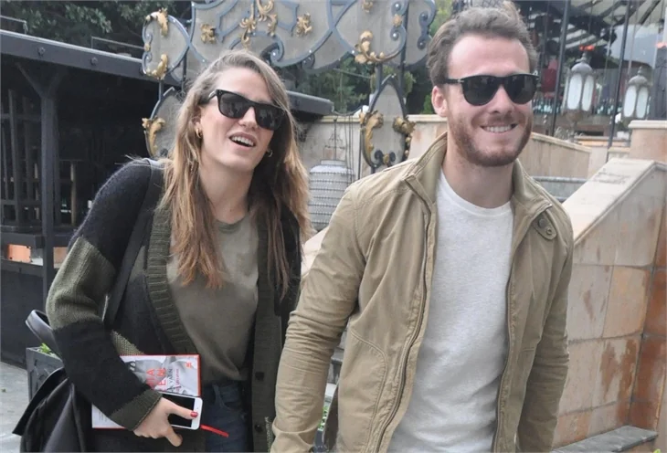 Kerem Bürsin ve Serenay Sarıkaya'nın tercihi Kanlıca