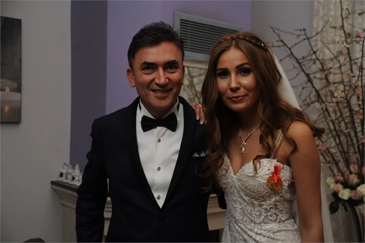Gezegen Mehmet evlendi!
