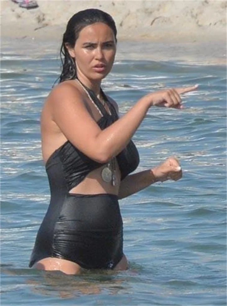 Zeynep Sever Demirel de kanal açtı