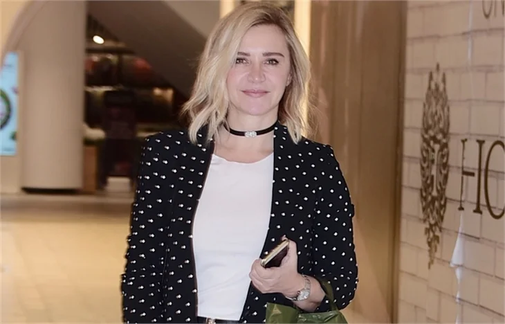 Aslı Şen'in Akmerkez turu..