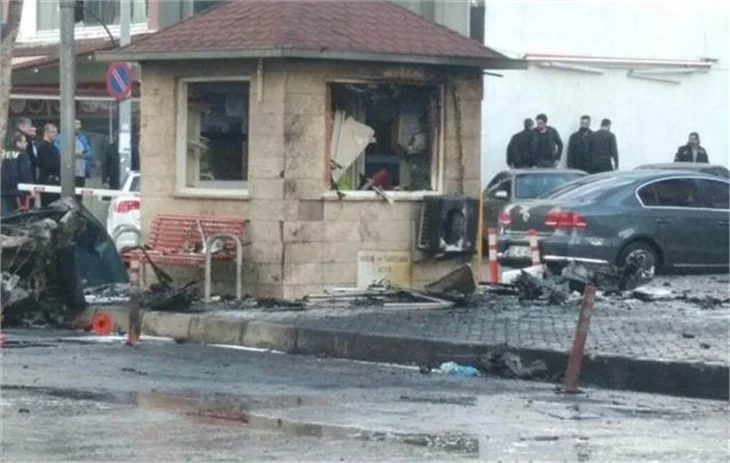 İzmir'deki patlamadan yerinden dehşet veren fotoğraflar