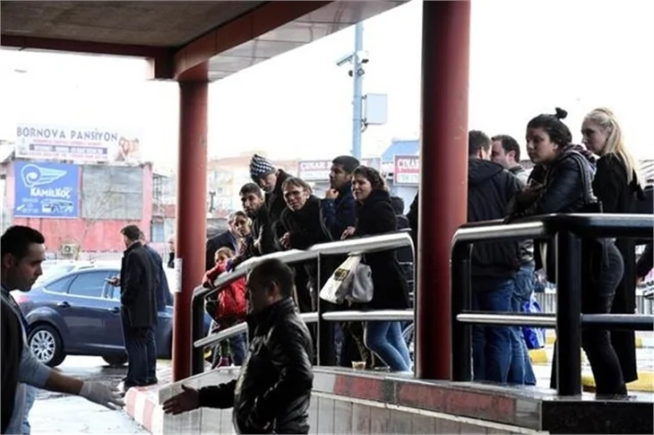 İzmir'deki patlamadan yerinden dehşet veren fotoğraflar