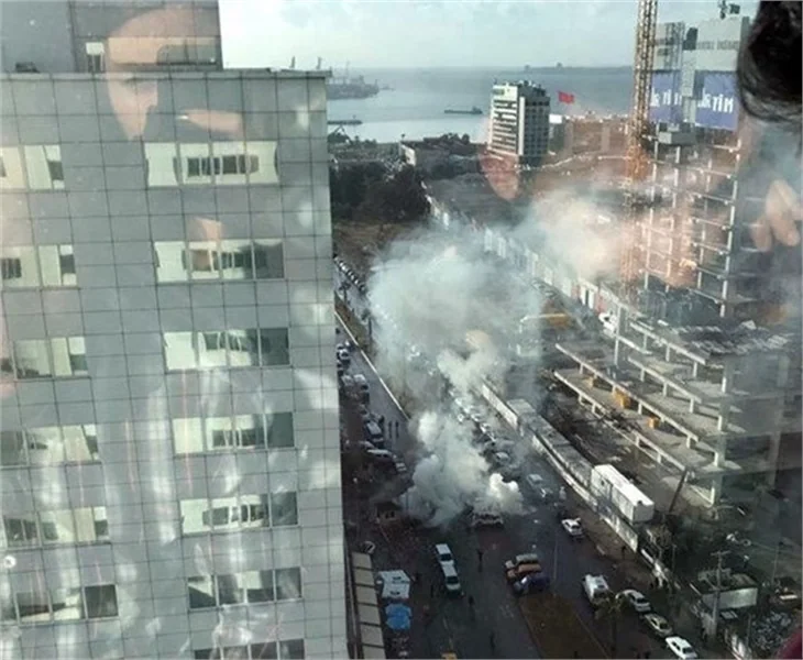 İzmir'deki patlamadan yerinden dehşet veren fotoğraflar