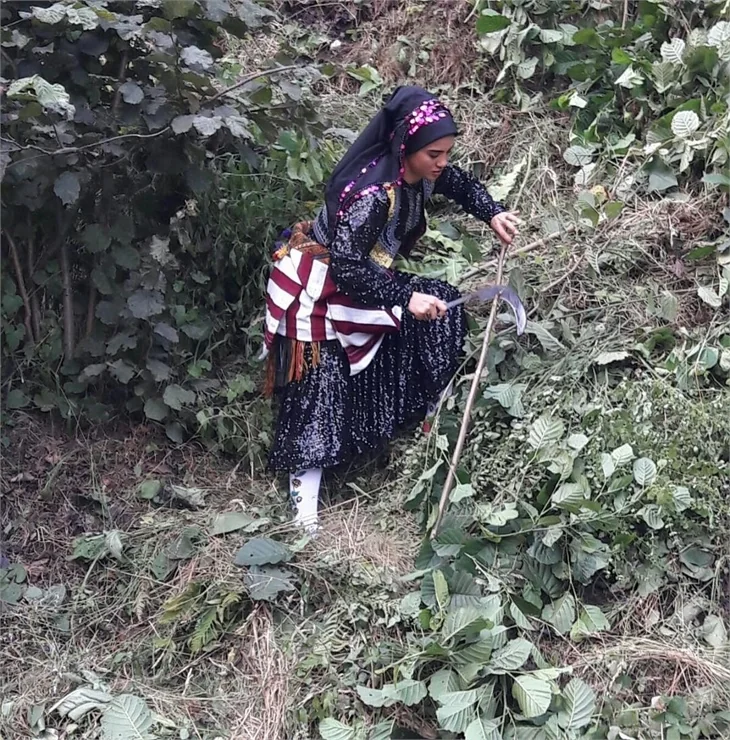 Survivor 2017'nin şampiyon ismi Sabriye Şengül sosyal medyayı sallıyor