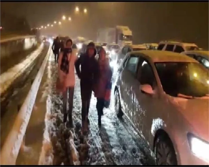 İstanbul'dan kar manzaraları!