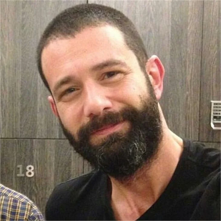 Keremcem'den hayranlarına özür!