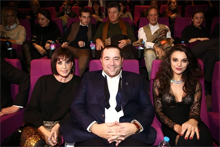 "Olanlar Oldu"ya ünlü akını!