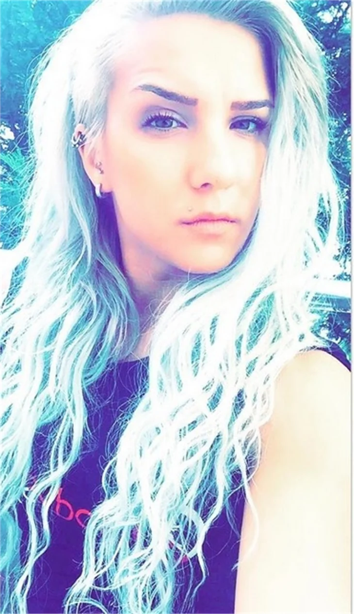 Survivor kızı Elif Şadoğlu'nun olay fotoğrafları!