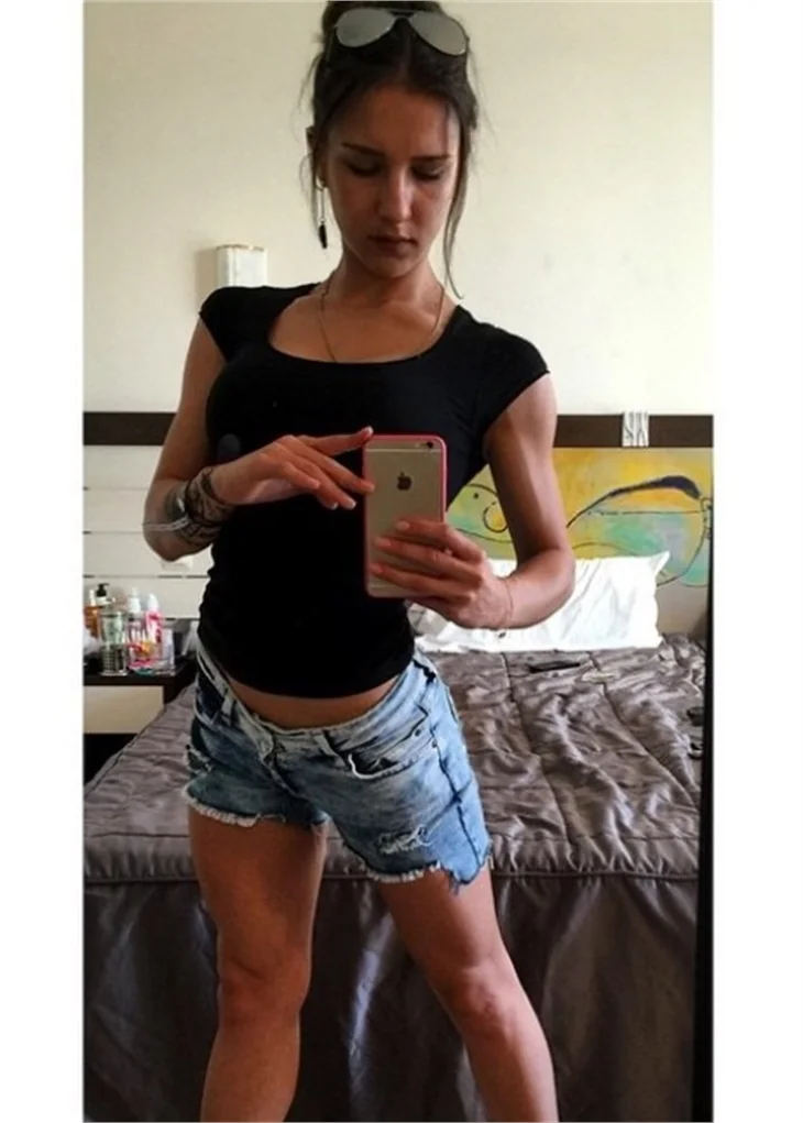 Survivor kızı Elif Şadoğlu'nun olay fotoğrafları!