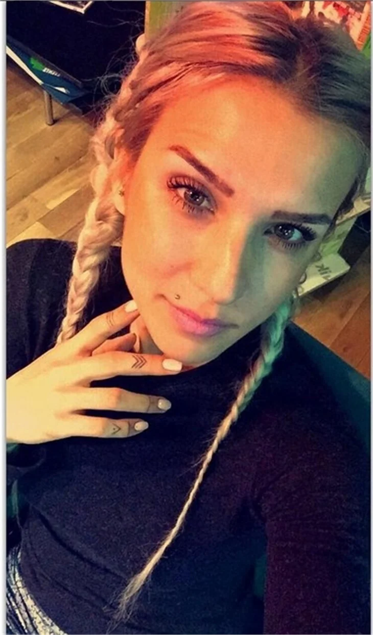 Survivor kızı Elif Şadoğlu'nun olay fotoğrafları!