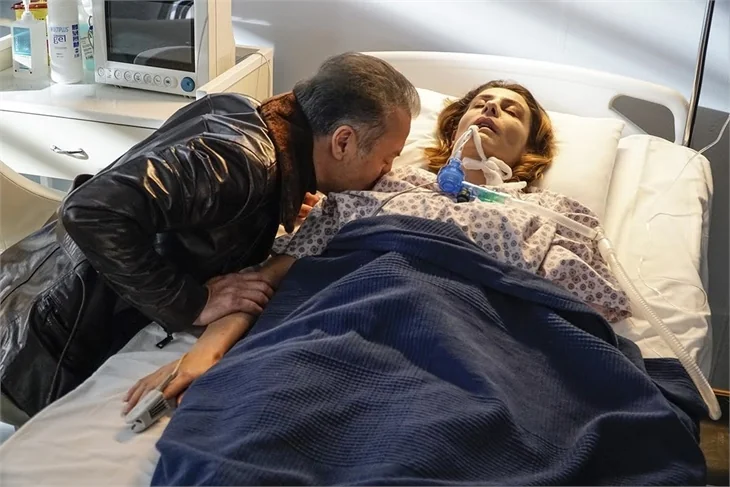 Paramparça'da Dilara'nın kalbi duruyor!