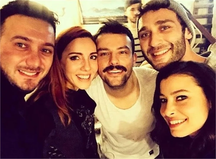 'Kiralık Aşk'a veda yemeği!