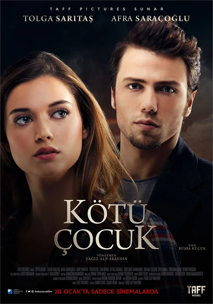 Bu öpüşme olay oldu!