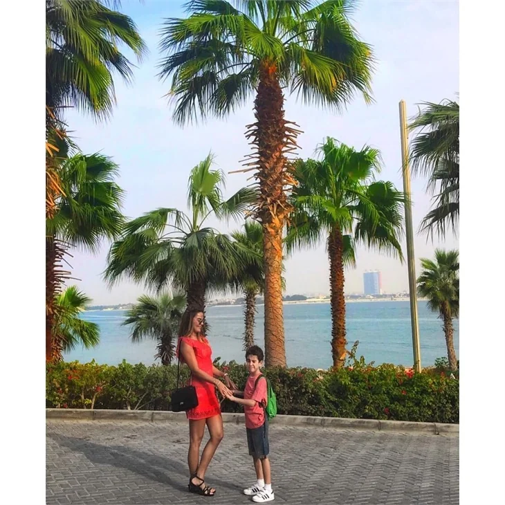 Özlem Yıldız'ın Dubai tatili!
