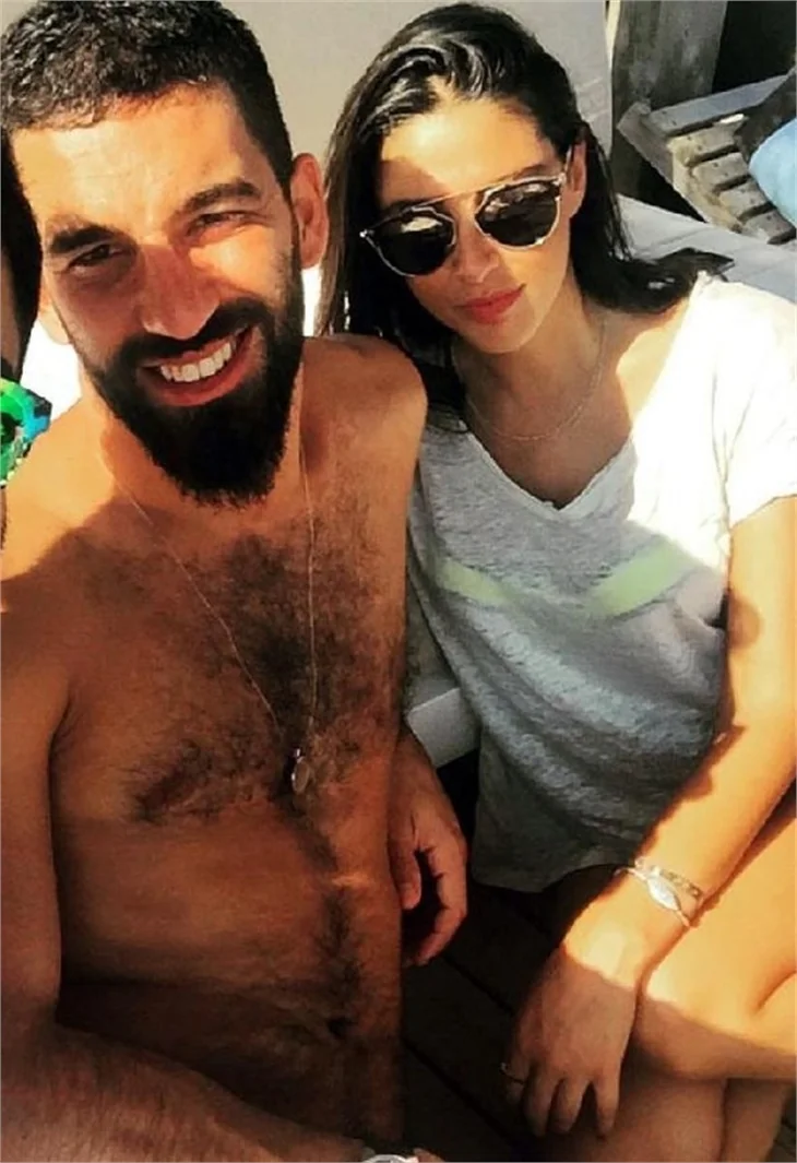 Aslıhan Doğan, Arda dövmesini sildirdi