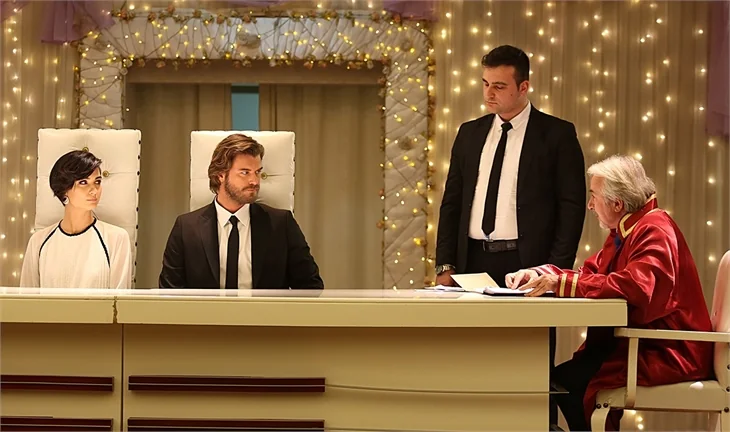 'Cesur ve Güzel'e hırsız şoku!