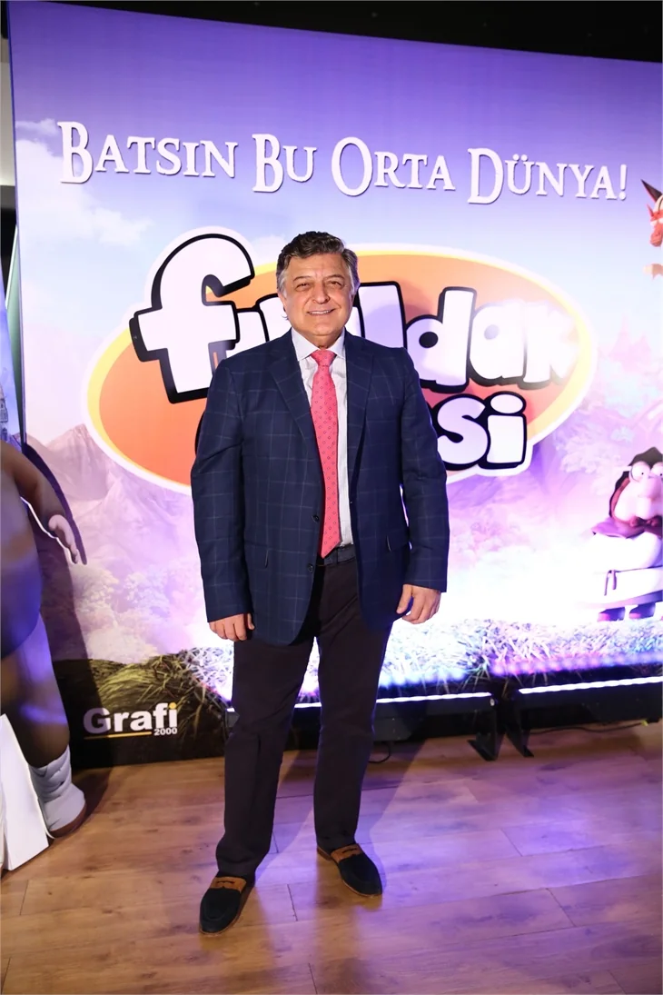 'Fırıldak Ailesi'ne bol kahkahalı gala!