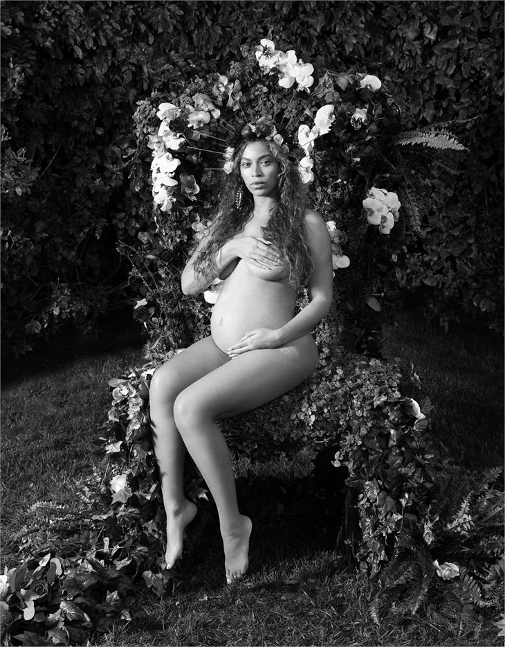 Beyonce'den iddialı hamile pozları