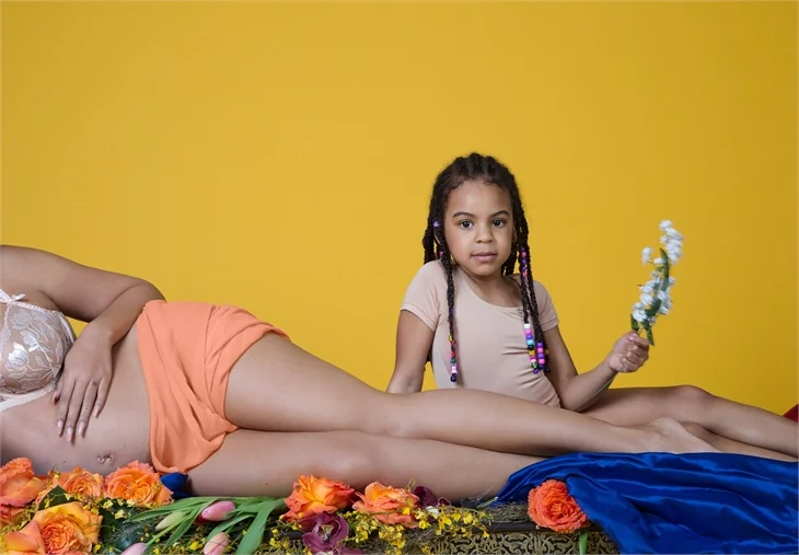 Beyonce'den iddialı hamile pozları