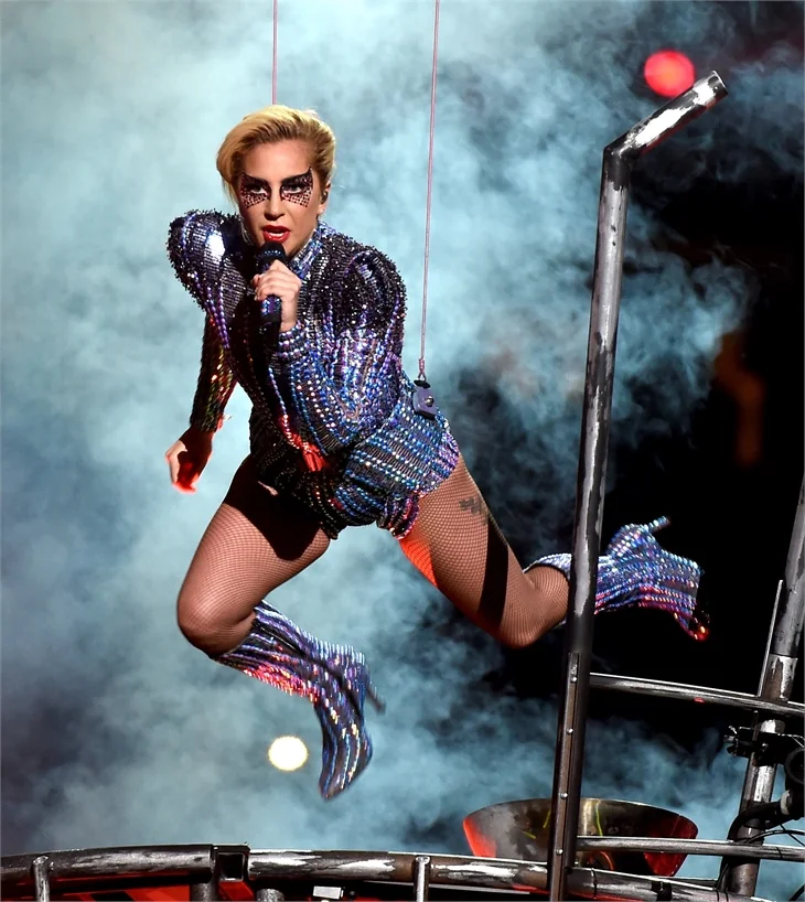 Super Bowl'da Lady Gaga şov!