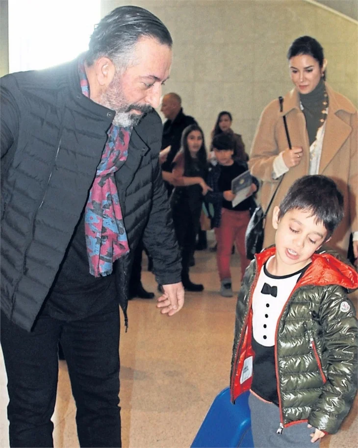 Kemal herkesi güldürdü: Cem Yılmaz'ın oğluyum