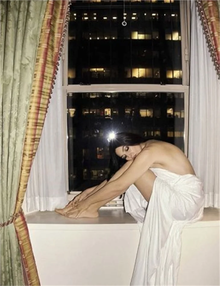Monica Bellucci'den olay pozlar