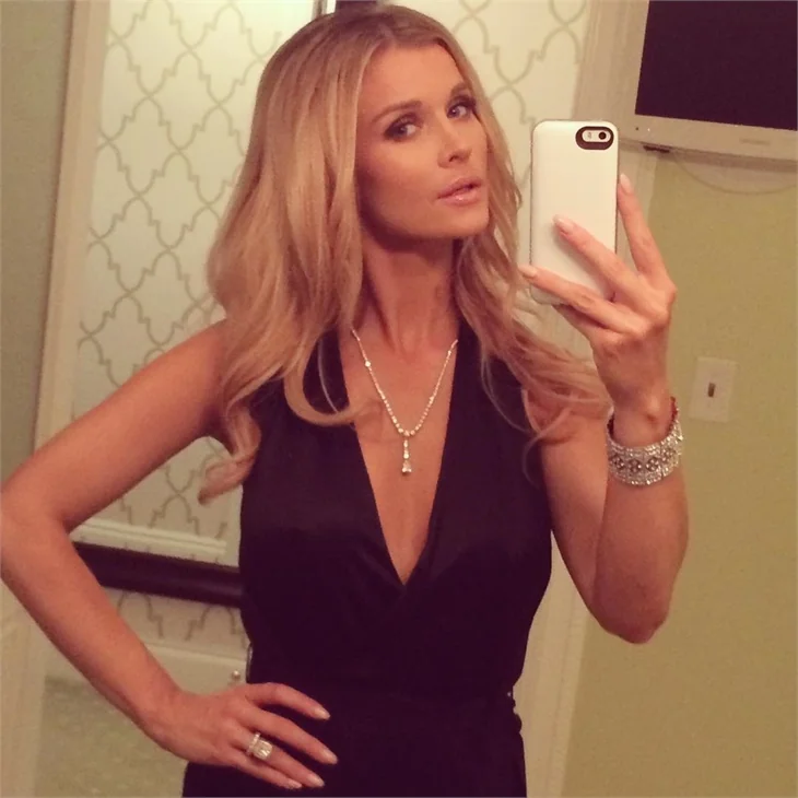Joanna Krupa'dan banyoda hayat dersi