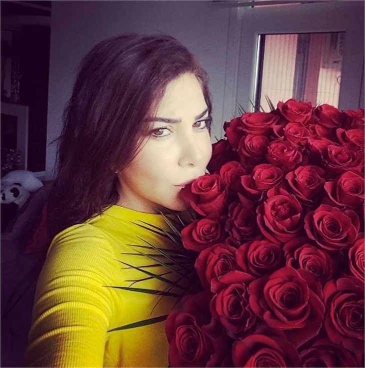 Ebru Yaşar, Sevgililer Günü'nde anne oldu!