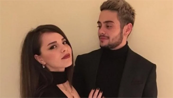Rüzgar Erkoçlar'dan sevgilisine evlilik teklifi