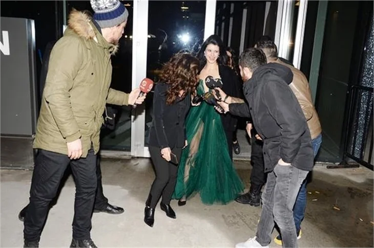 Beren Saat soğuğa meydan okudu