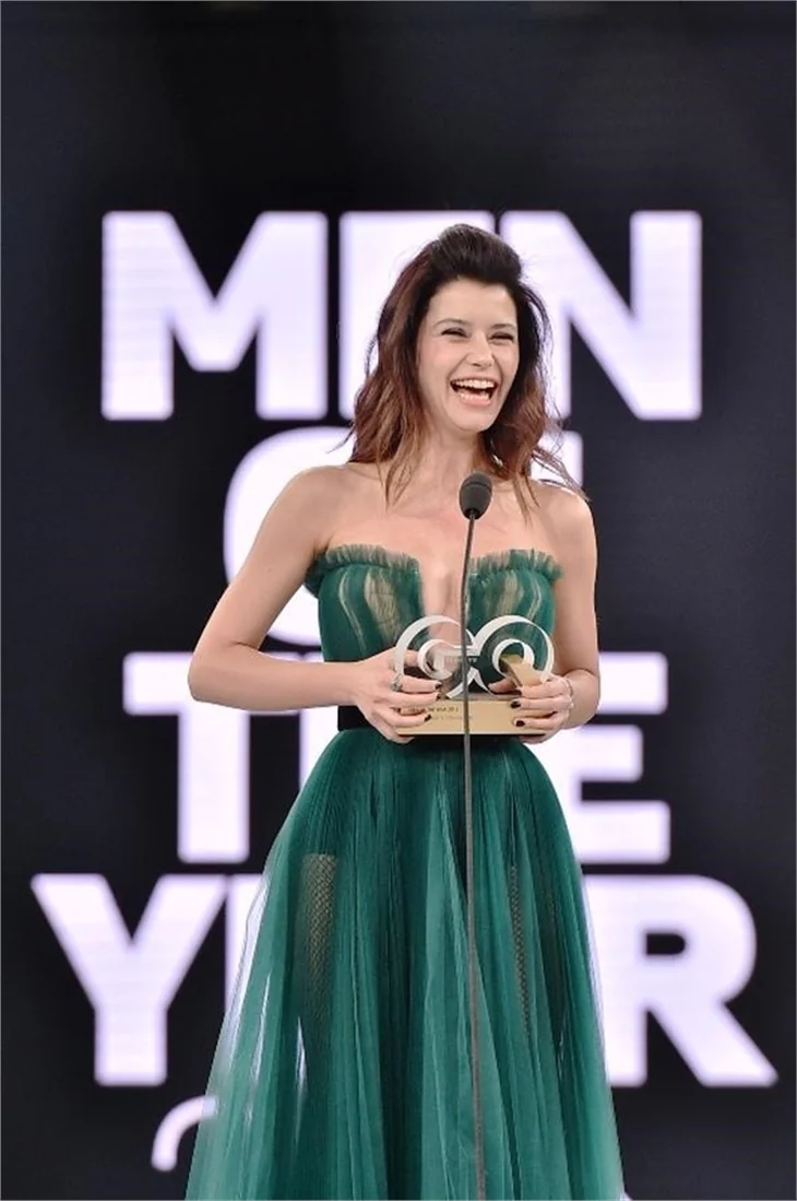 Beren Saat soğuğa meydan okudu
