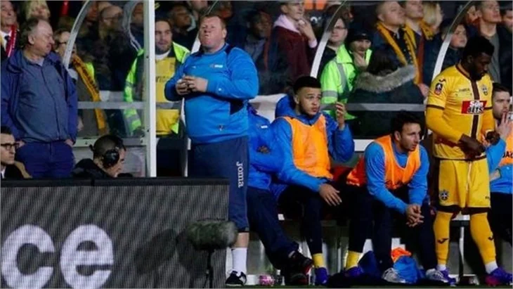 Dünyanın konuştuğu kaleci Wayne Shaw