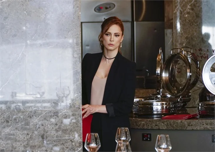 'Paramparça' 93. bölüm özeti ve fotoğrafları!