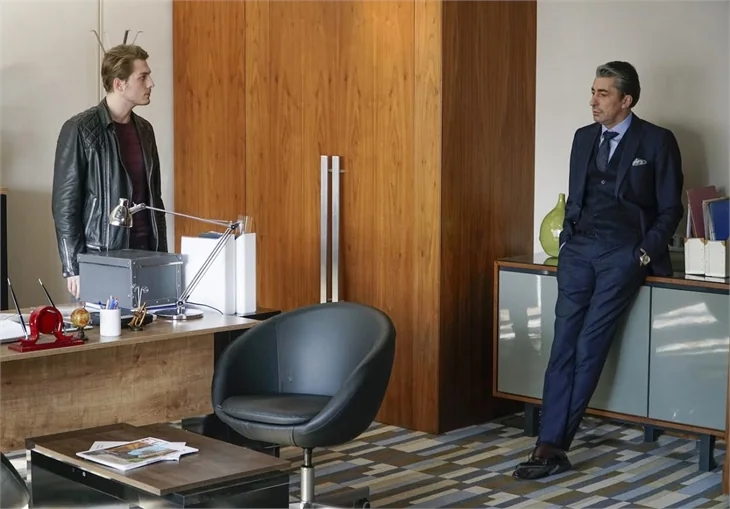 'Paramparça' 93. bölüm özeti ve fotoğrafları!