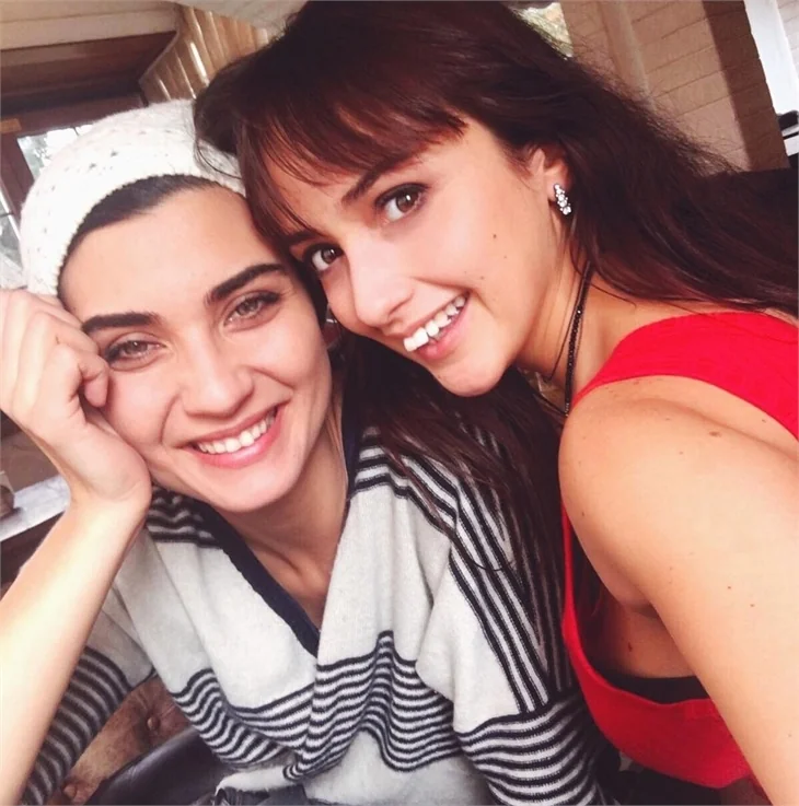 Tuba Büyüküstün ile İlkin Tüfekçi buluştu!