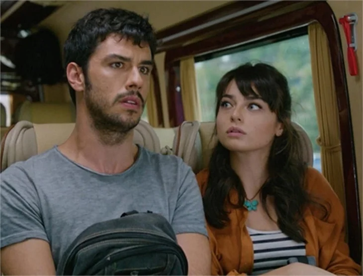 Ayça Ayşin Turan ile Aras Aydın aşk yaşıyor